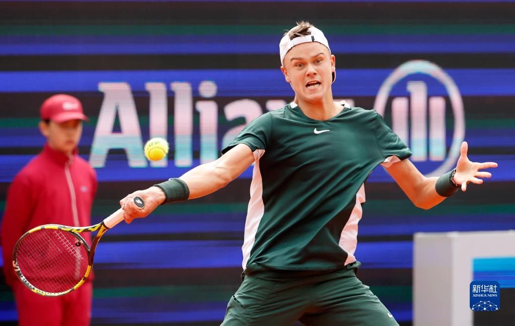 病让他暂时 病让他暂时