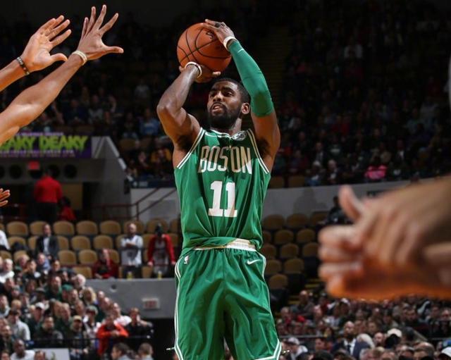 插至禁区弧 插至禁区弧