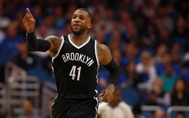 色球员与远 色球员与远